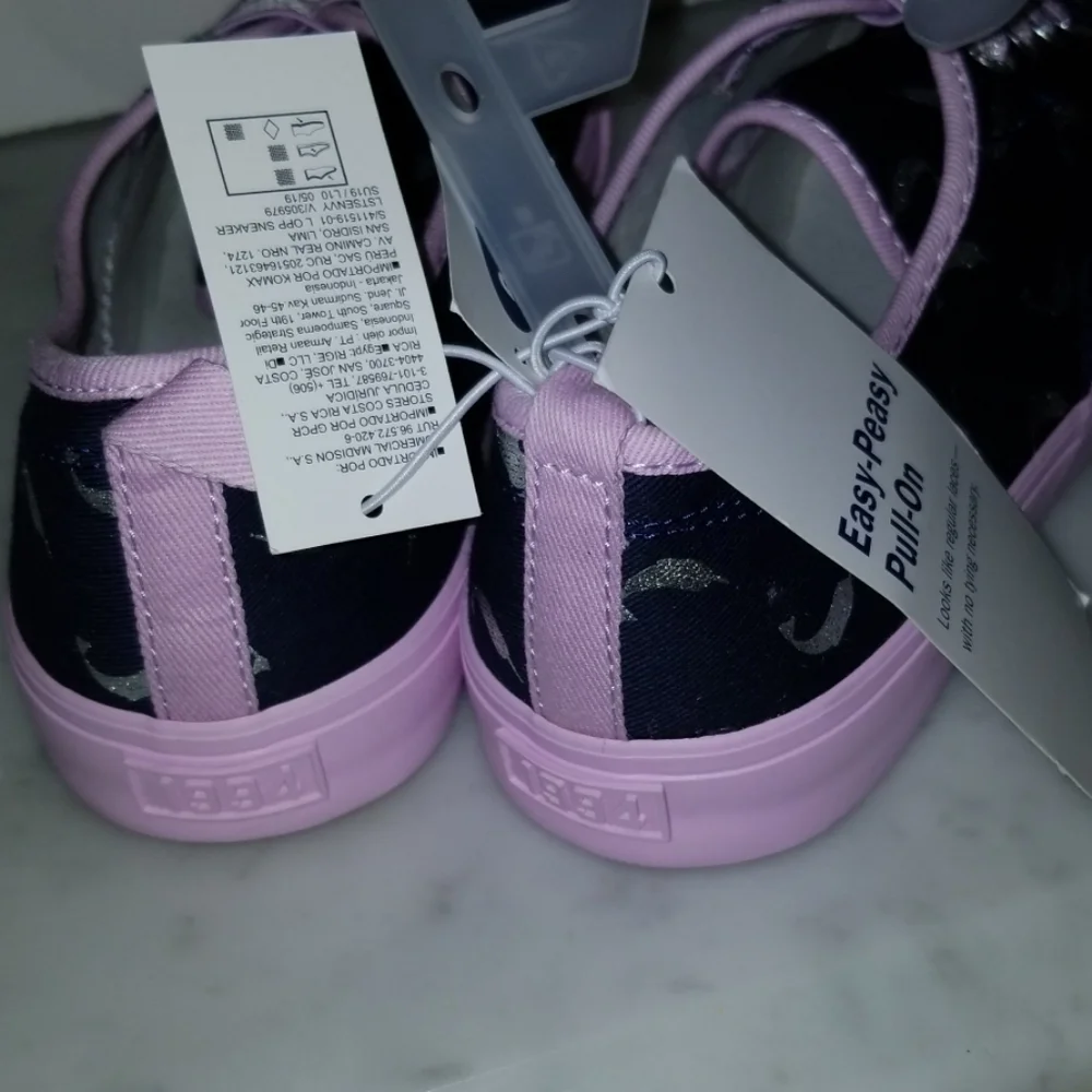 Old Navy Sneakers